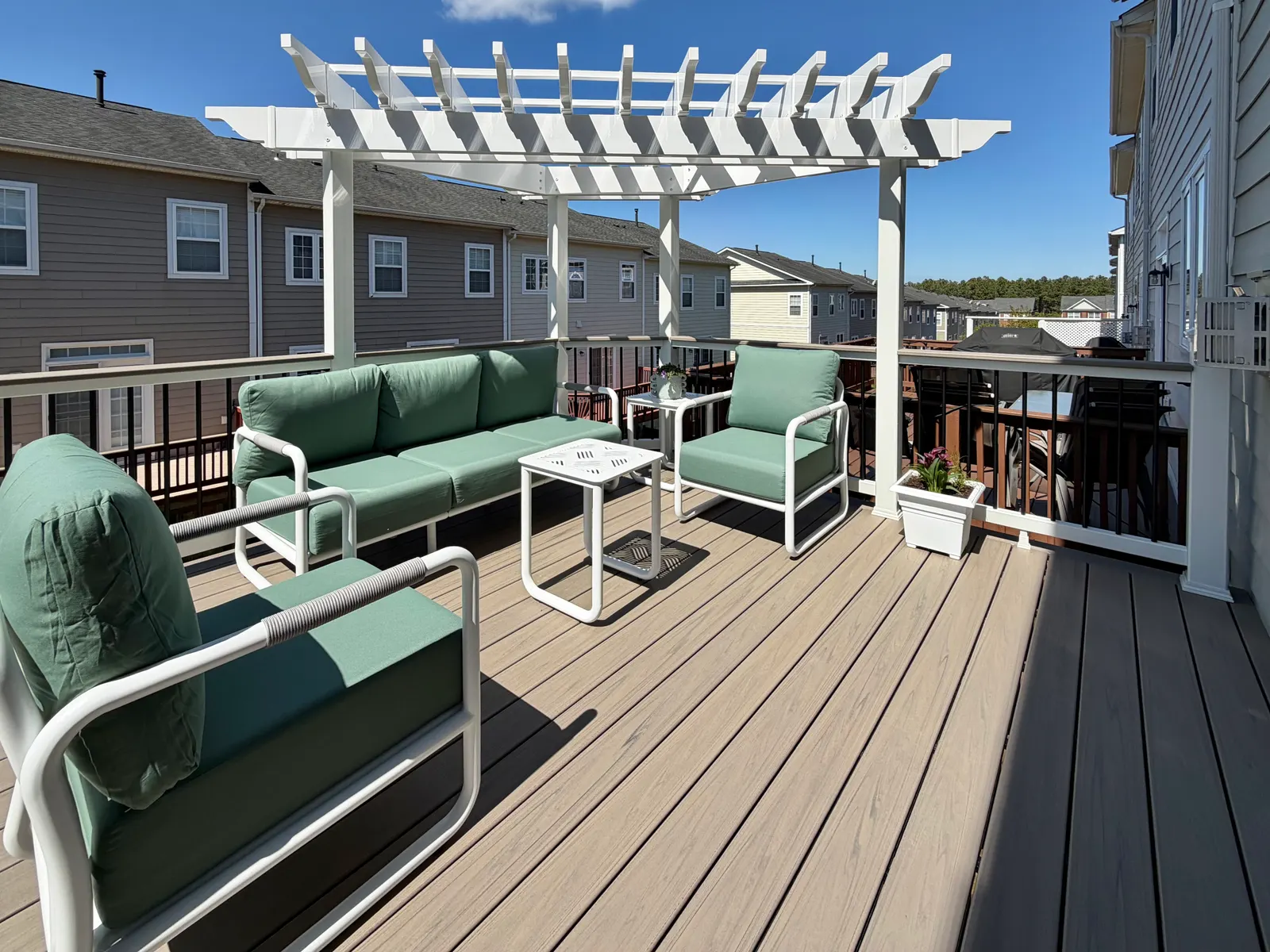 Deck with pergola · Ashburn, VA