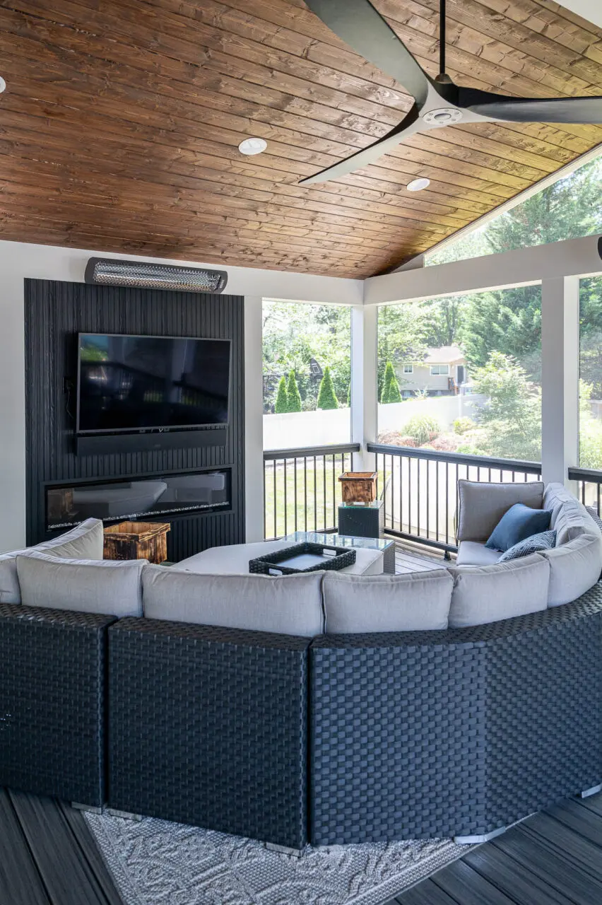 TV & fireplace wall · Vienna, VA