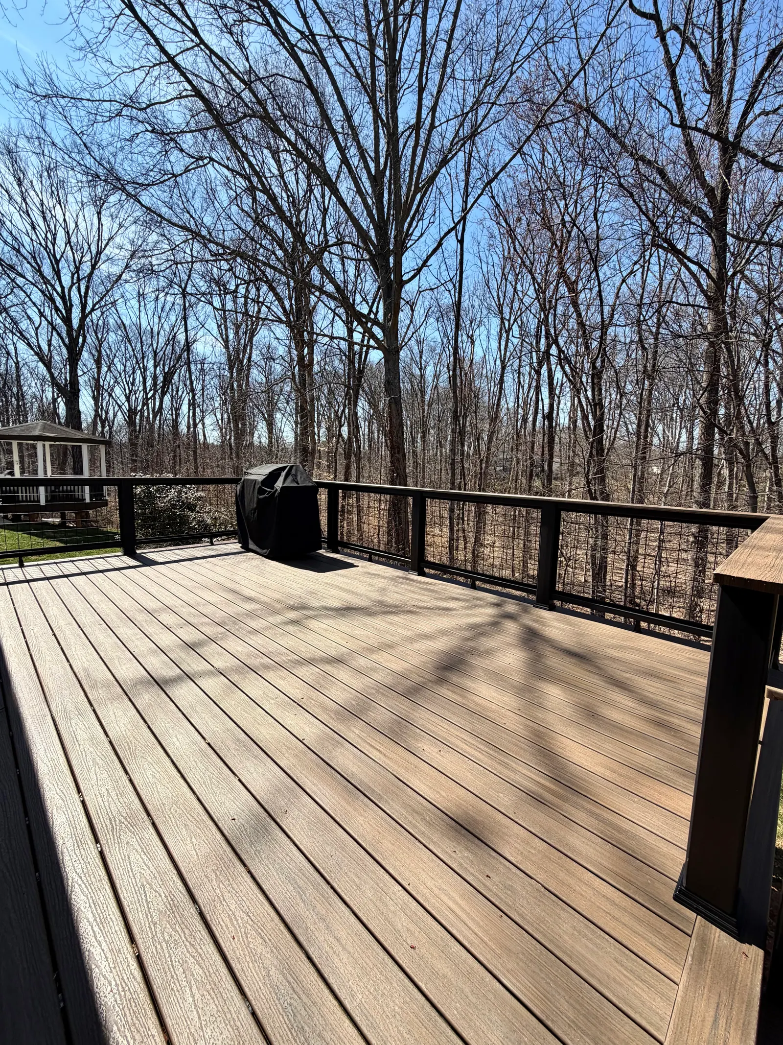 Composite deck · Springfield, VA
